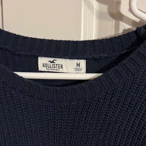 Hollister sweater! - Picture 3 of 3